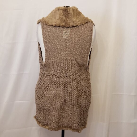 Chico's Sleeveless Open Front Taupe Sweater Vest w/ Faux Fur Collar, Size 3 (XL) - Picture 8 of 12